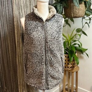 Thread & Supply Gray Sherpa Vest
